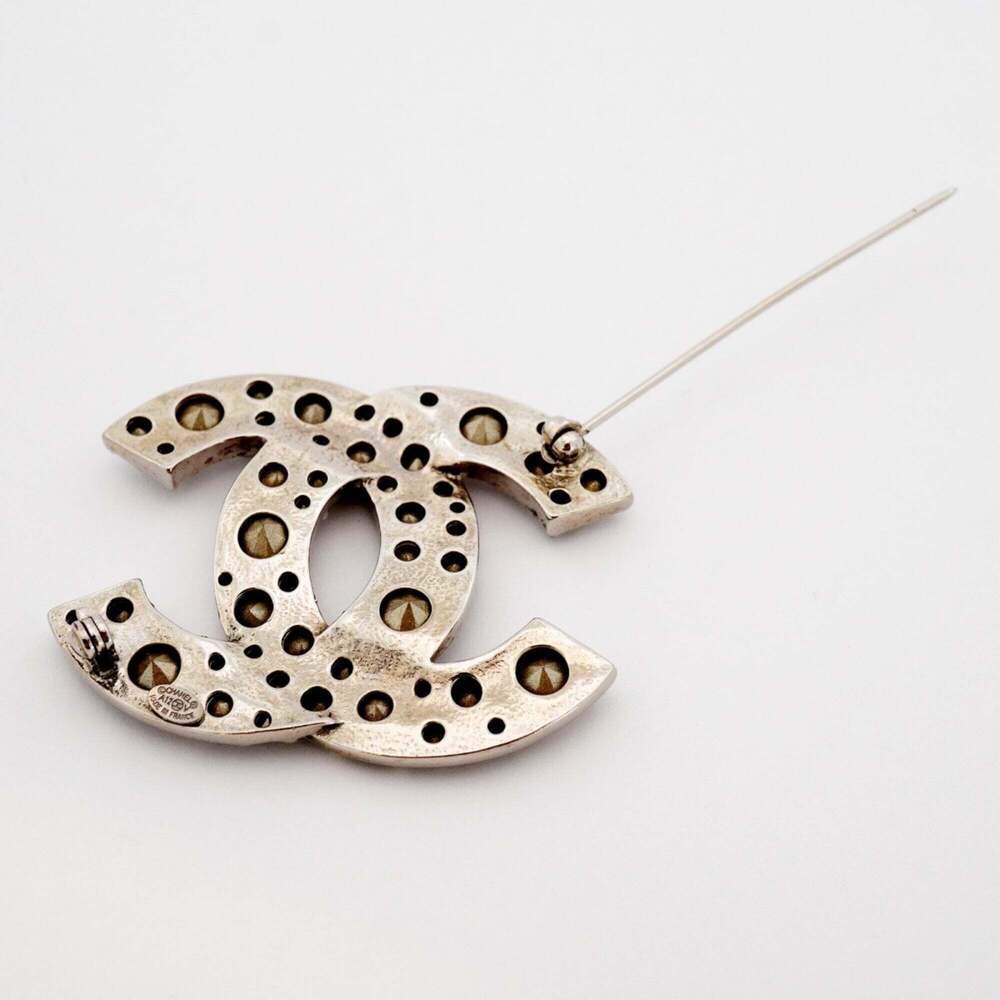CHANEL Silver Logo Brooch - Picture 6 of 6